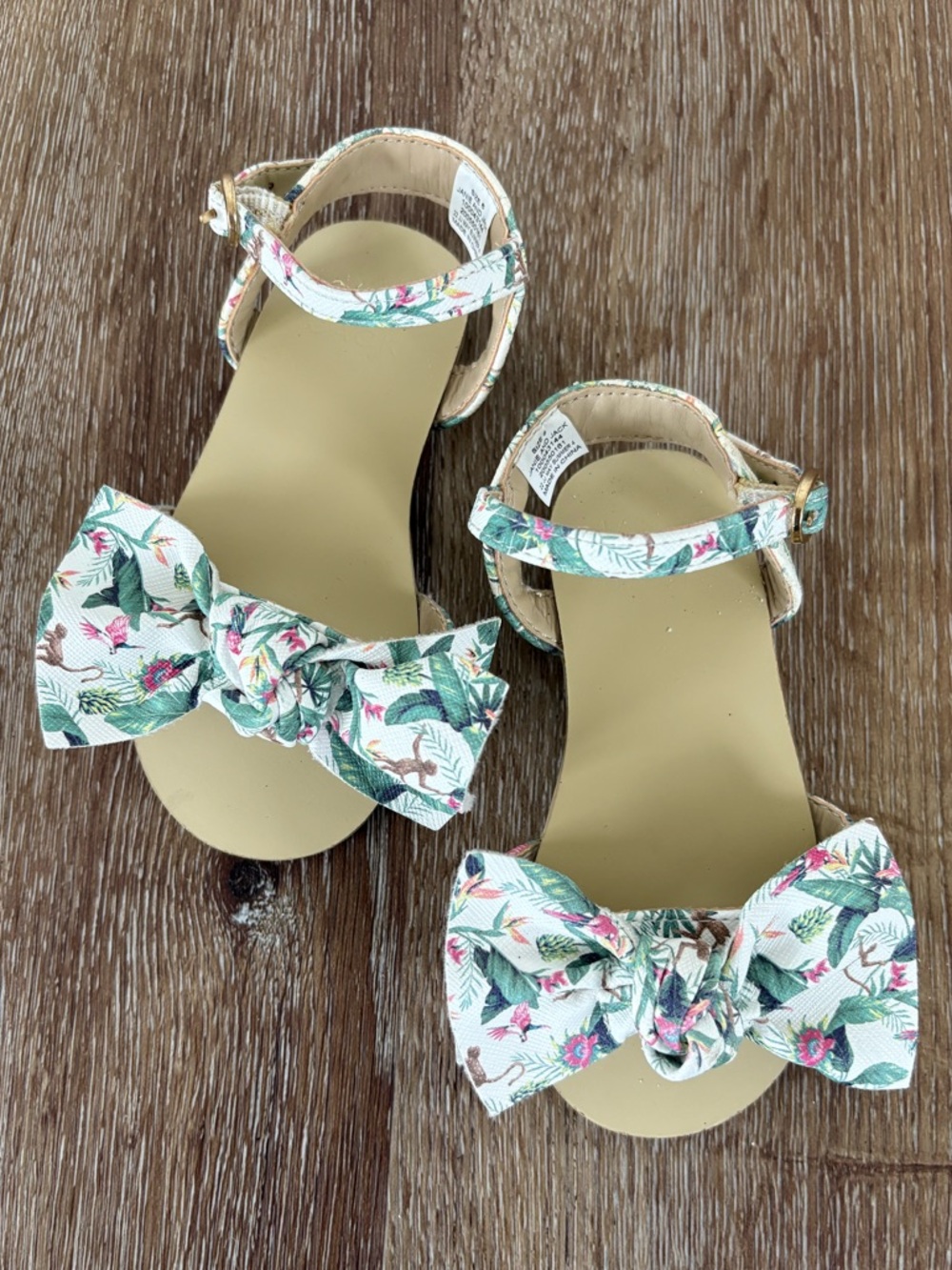 EUC Janie and Jack Tropical Jangle Bow Sandal Size: Toddler 6C| Vacay Ready!